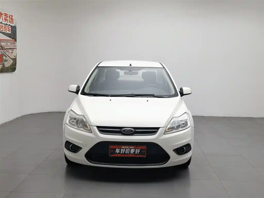 Ford Focus 2013 1.8L MT