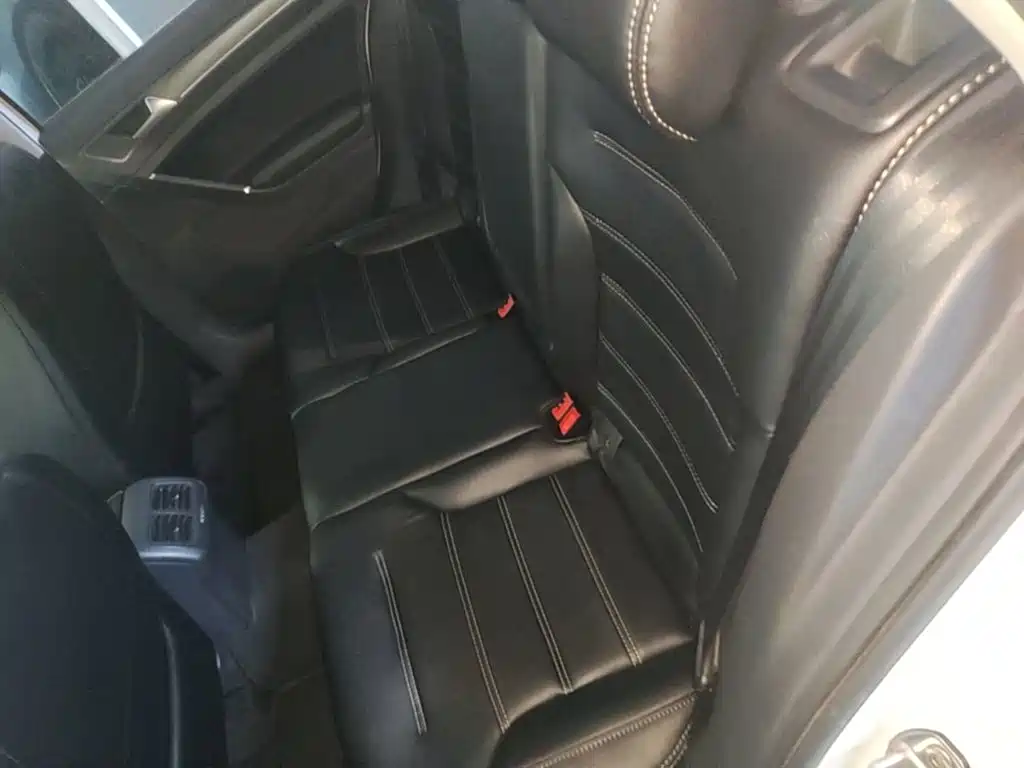 Volkswagen Golf — миниатюра 17