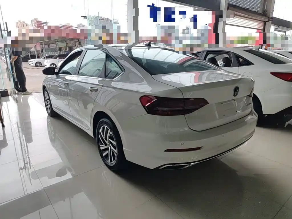 Volkswagen Lavida — миниатюра 5