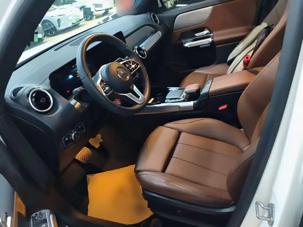 Mercedes-Benz GLB — миниатюра 15