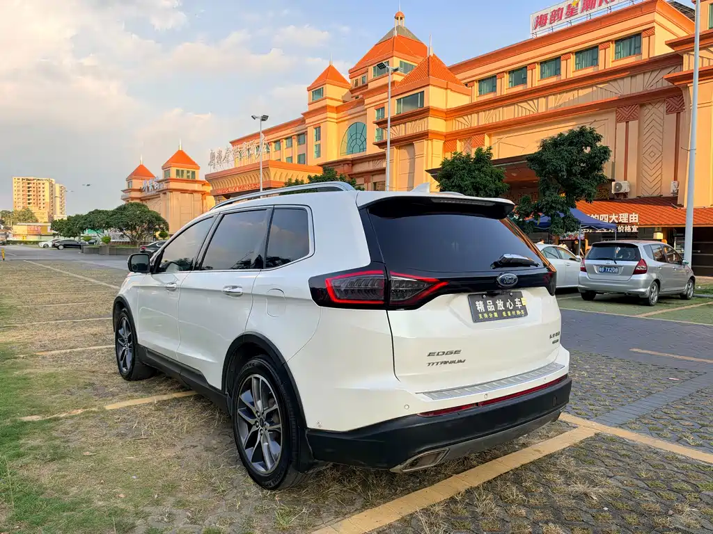 Ford Edge — миниатюра 4