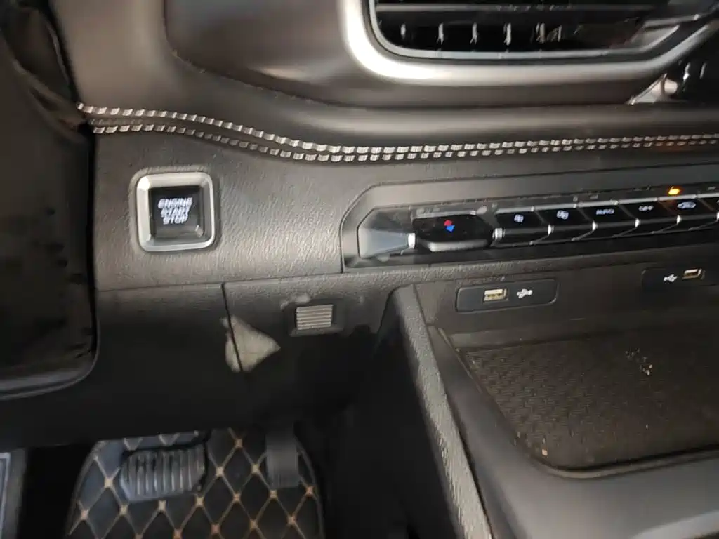 Geely Haoyue — миниатюра 9
