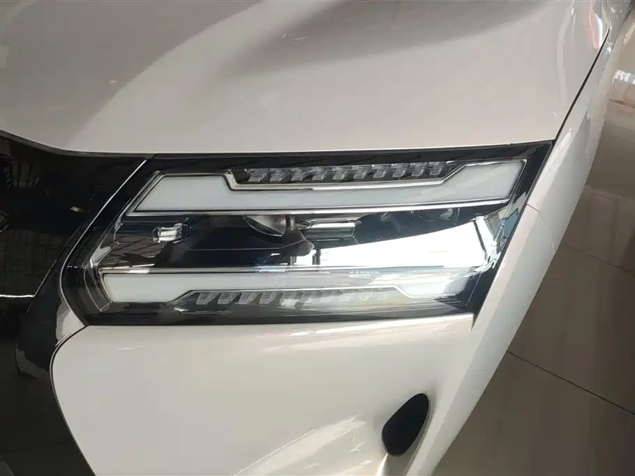 Wuling 730 2025 125km Luxury