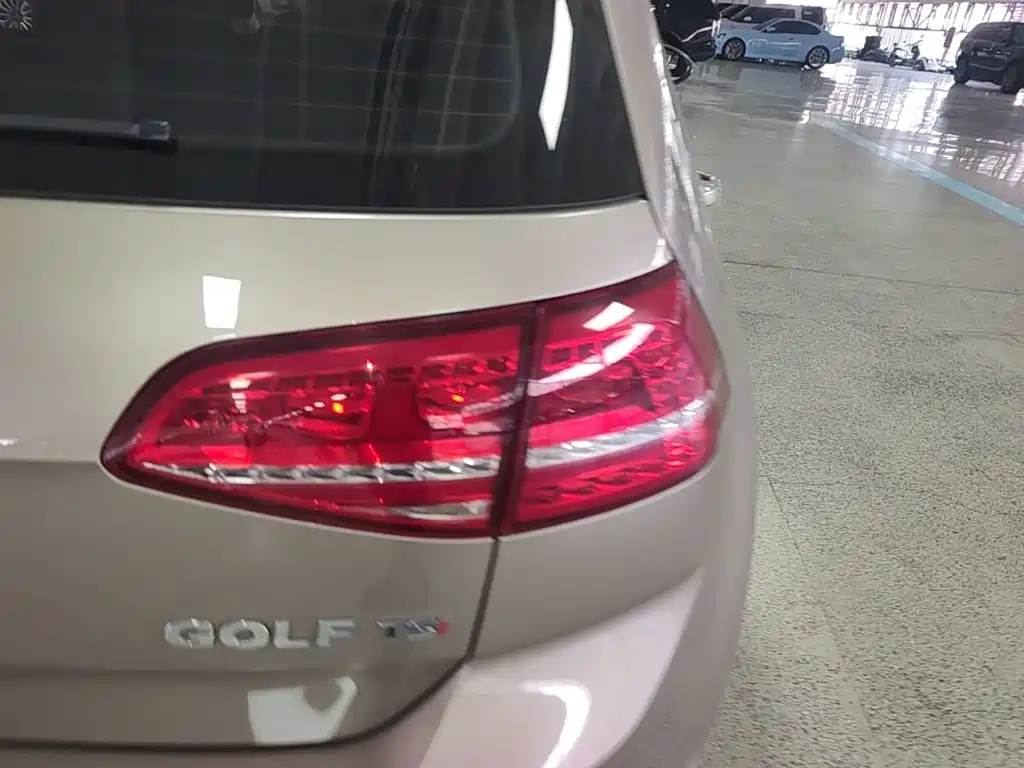 Volkswagen Golf — миниатюра 8