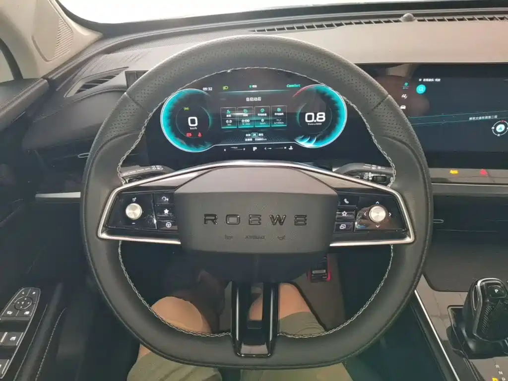 Roewe RX5 MAX — миниатюра 7
