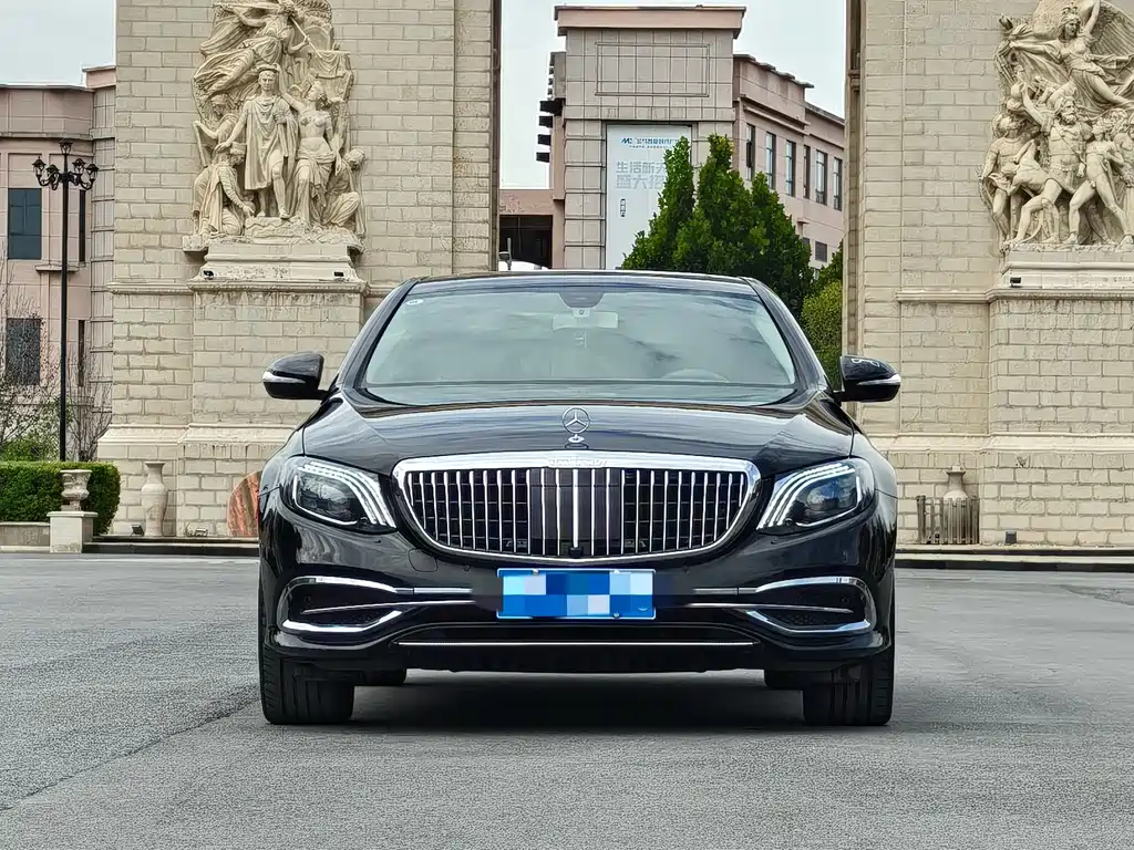 Mercedes-Benz E-Class — миниатюра 2