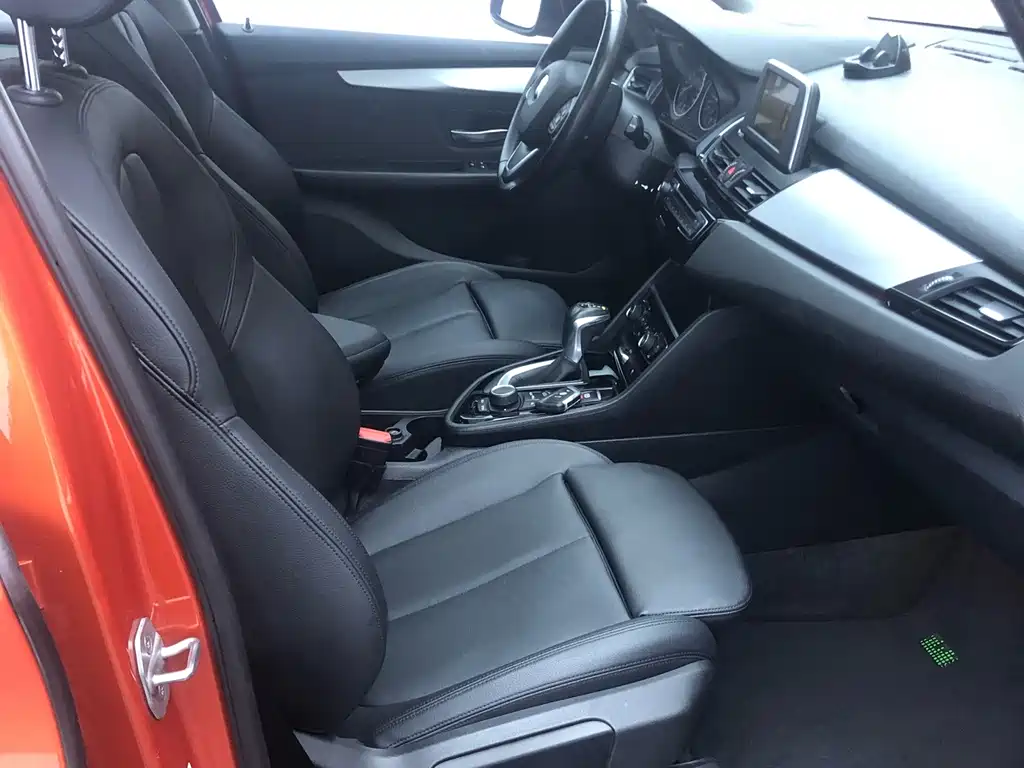 BMW 2 Series Active Tourer — миниатюра 21