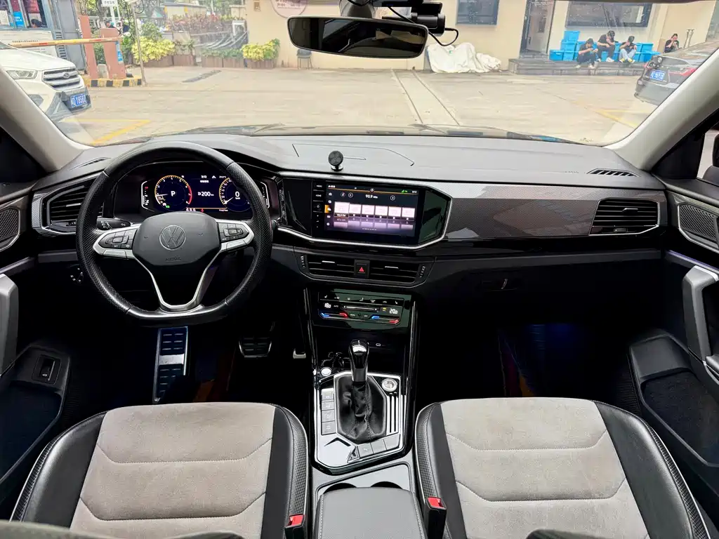 Volkswagen TayronX X 2020 330TSI Luxury Smart Connect