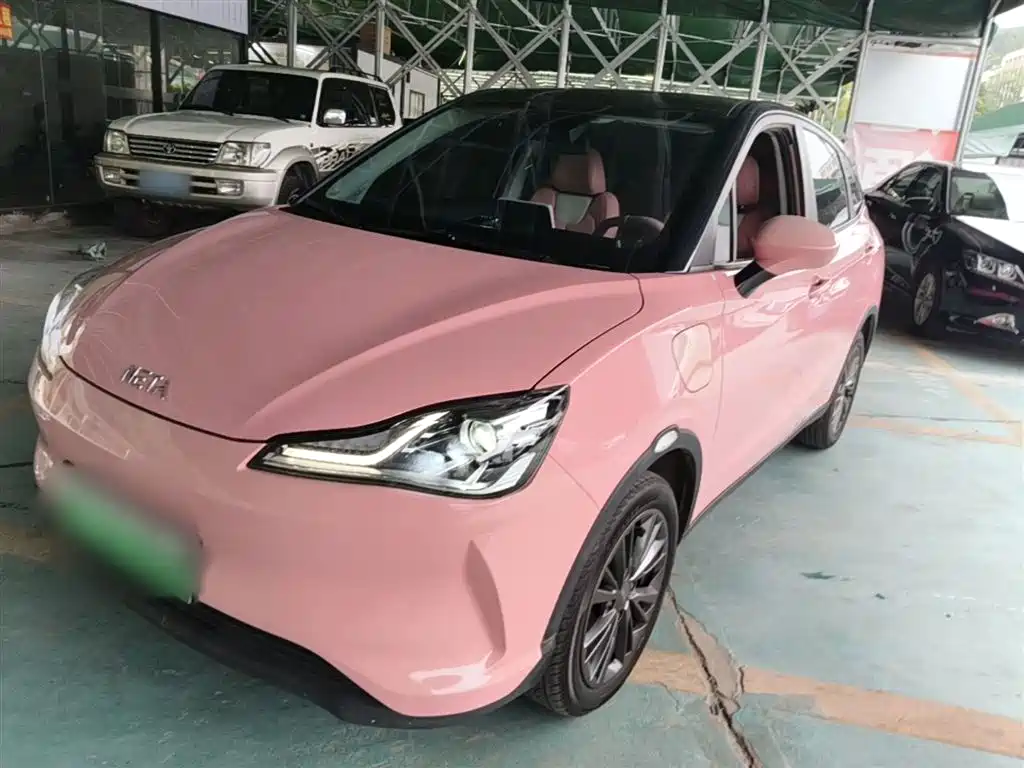 Neta Neta V 2022