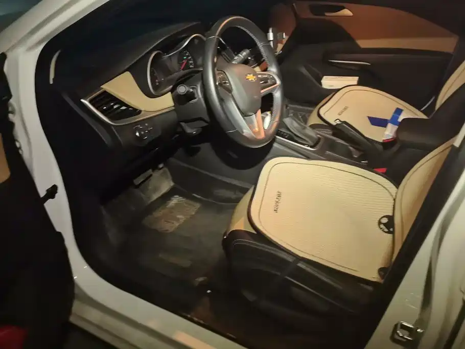 Chevrolet Monza — миниатюра 9