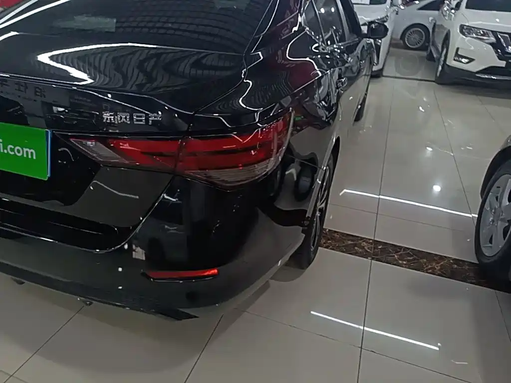 Nissan Sylphy — миниатюра 8