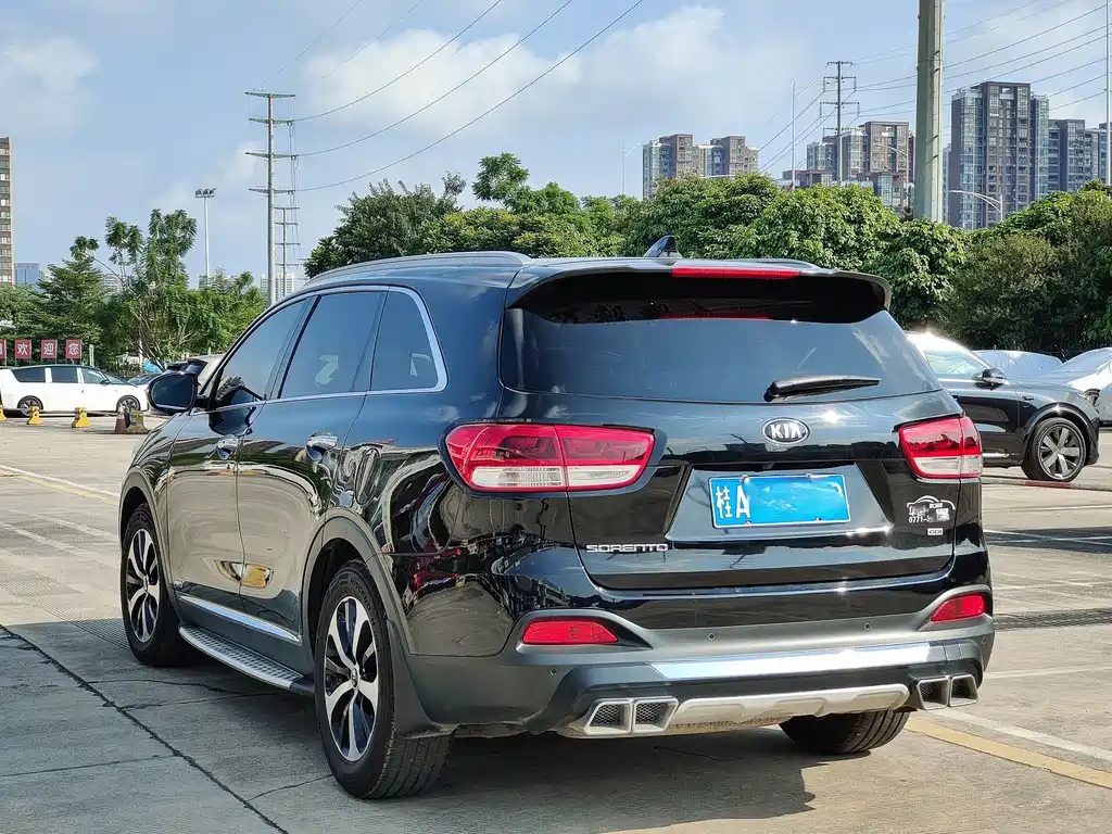 Kia Sorento — миниатюра 4