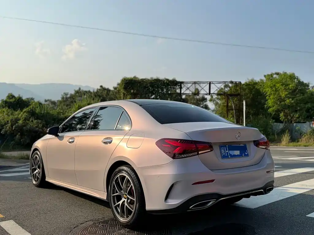 Mercedes-Benz A-Class — миниатюра 7