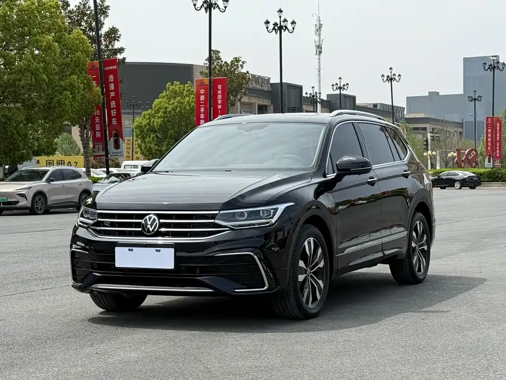 Volkswagen Tiguan L 2024