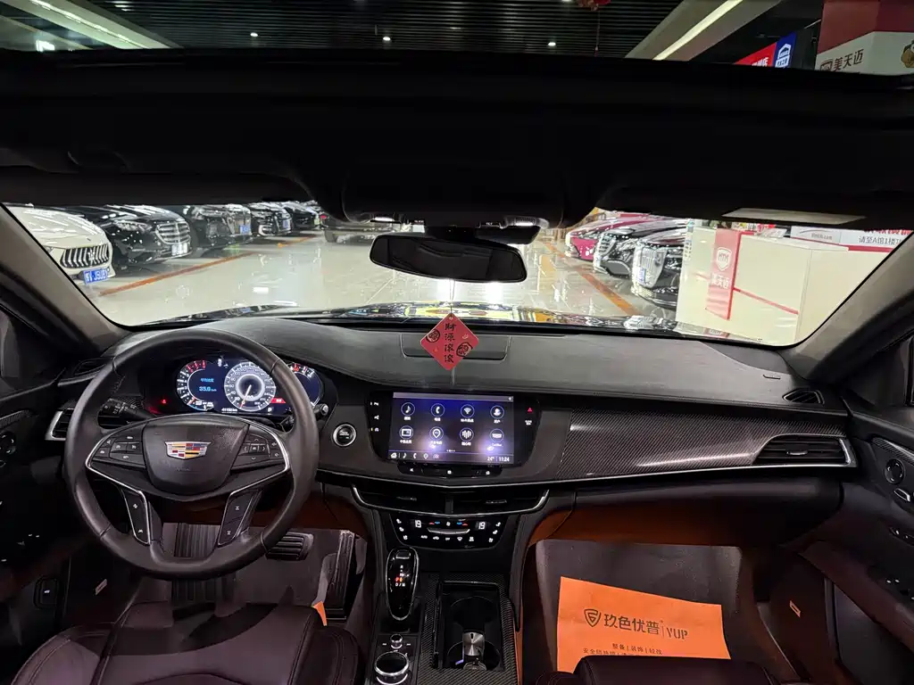 Cadillac CT6 — миниатюра 12
