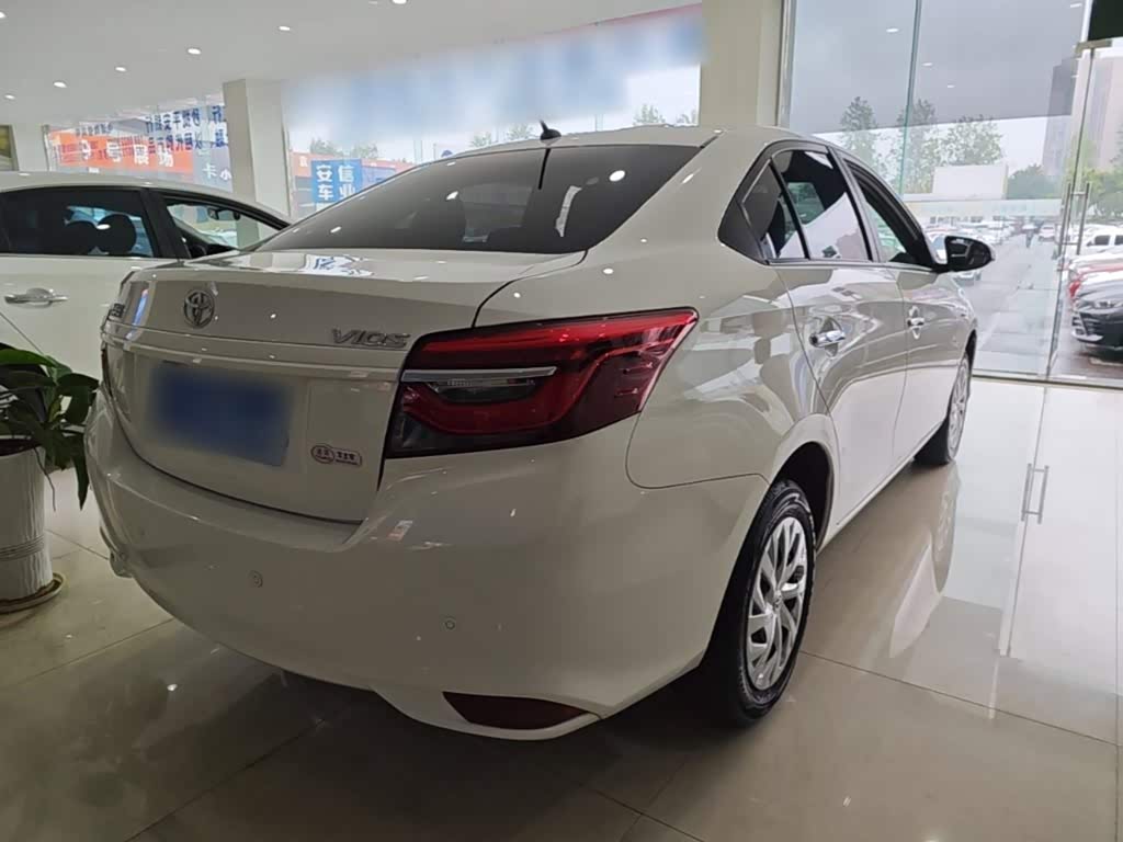Toyota Vios 1.5 л 2023 г. Белый, пробег 22300 км