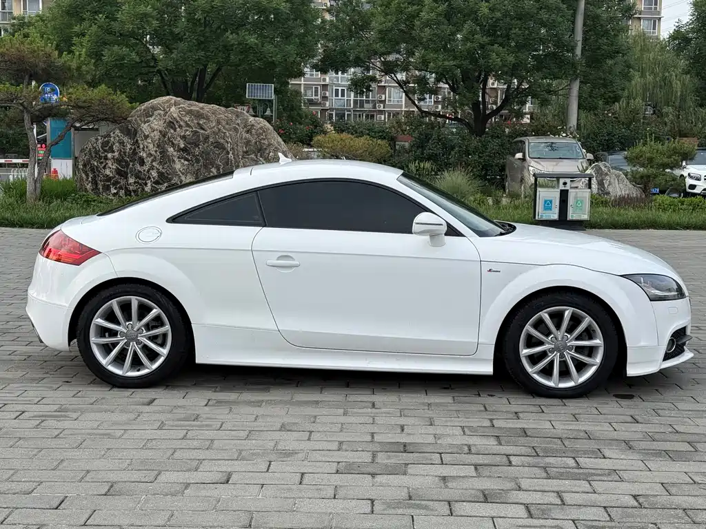 Audi TT — миниатюра 8