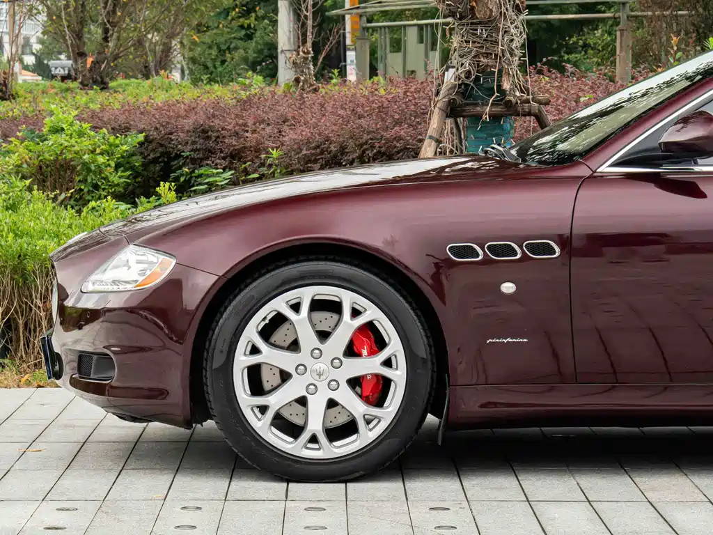 Maserati Quattroporte — миниатюра 5