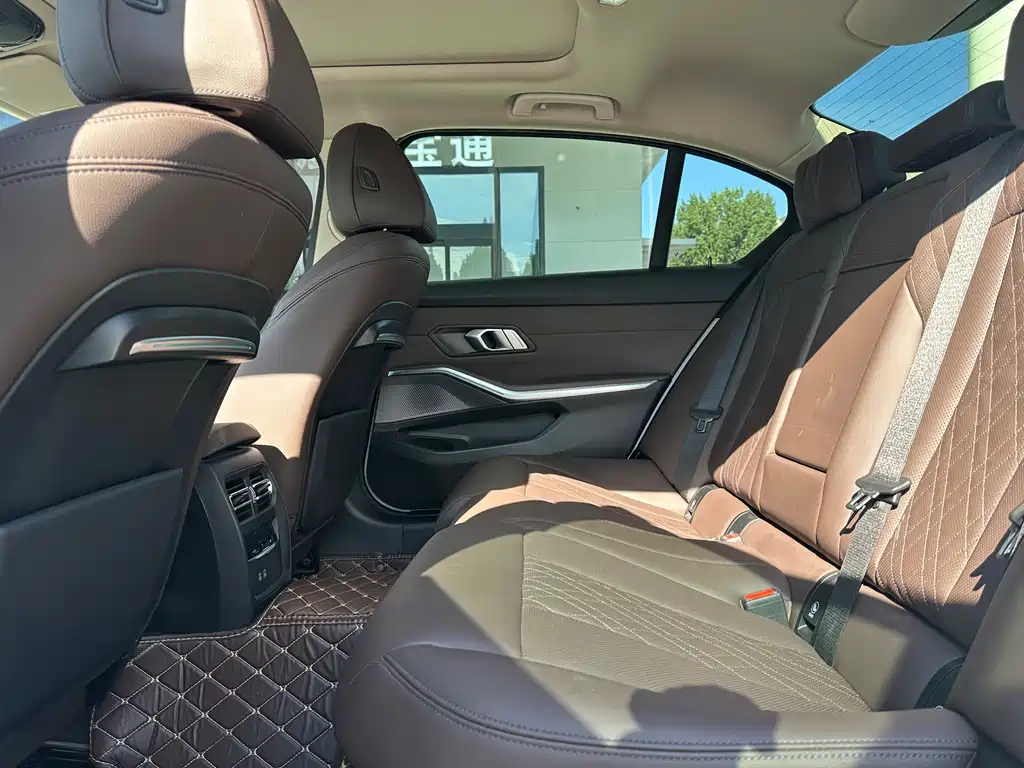 BMW 3 Series — миниатюра 7