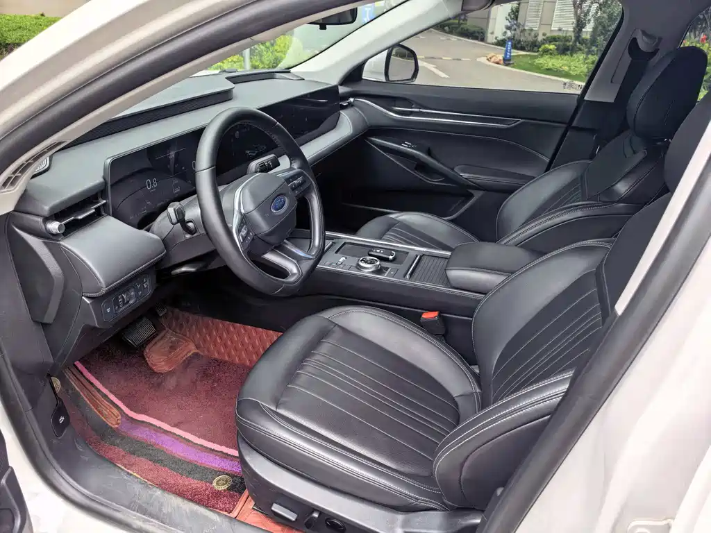 Ford Mondeo 2025 2.0T EcoBoost Luxury