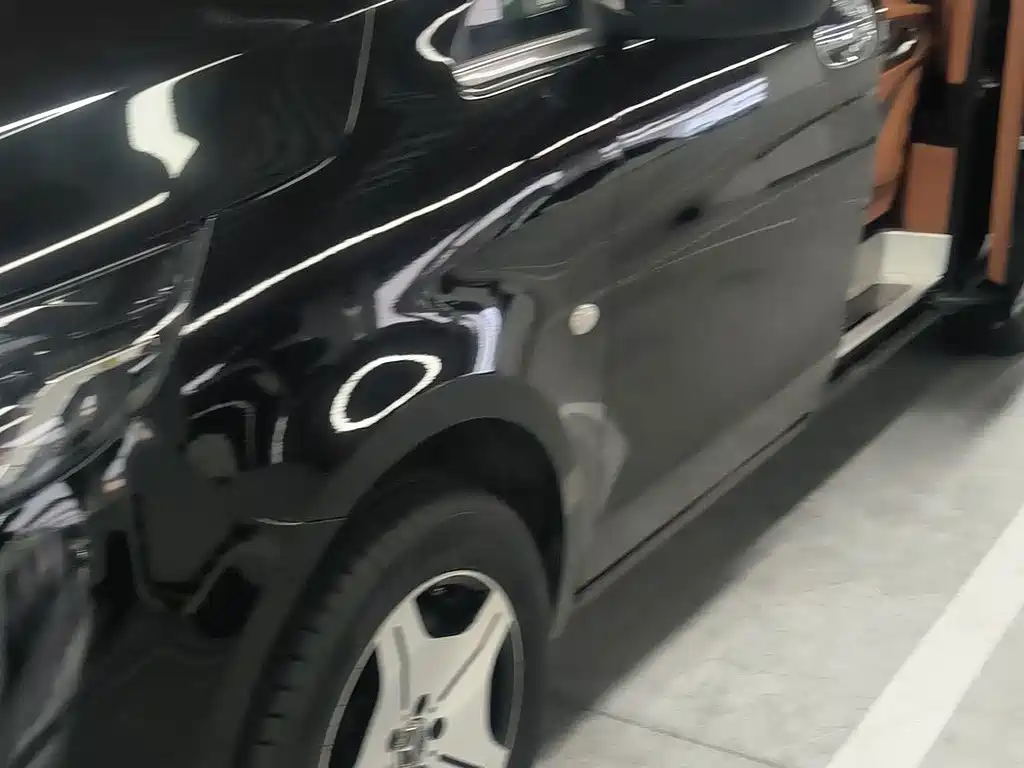 Mercedes-Benz Vito — миниатюра 13