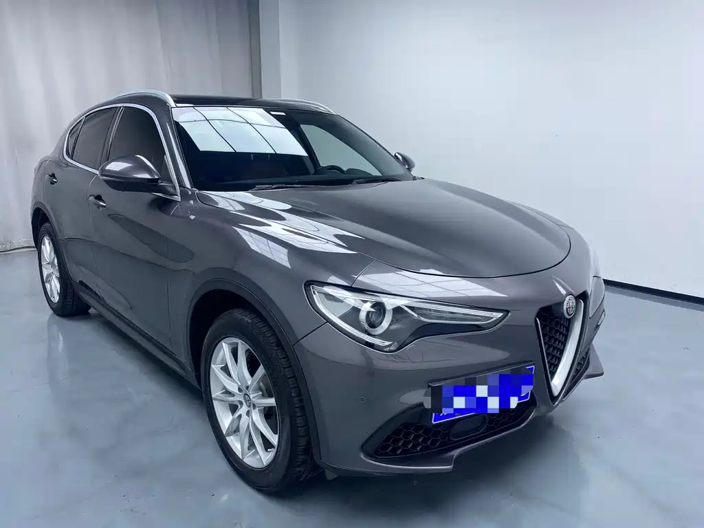 Alfa Romeo Stelvio 2021 2.0T 280HP Luxury