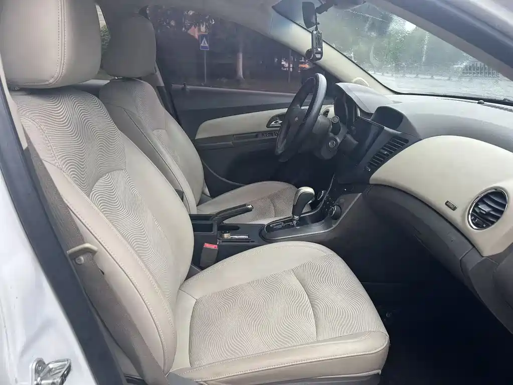 Chevrolet Cruze 2015 1.5L SE AT