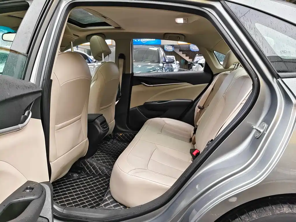 Buick Excelle — миниатюра 6