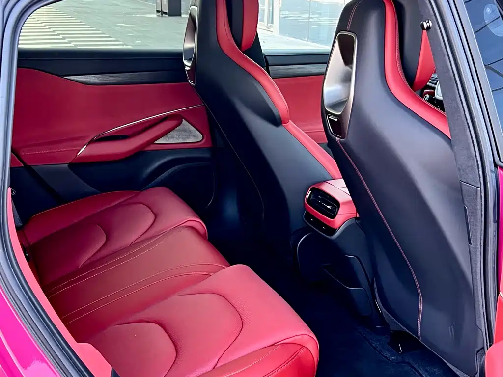 XIAOMI CAR XIAOMI SU7