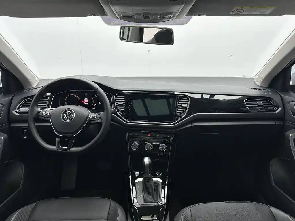 Volkswagen T-Roc 2022 280TSI DSG PLUS