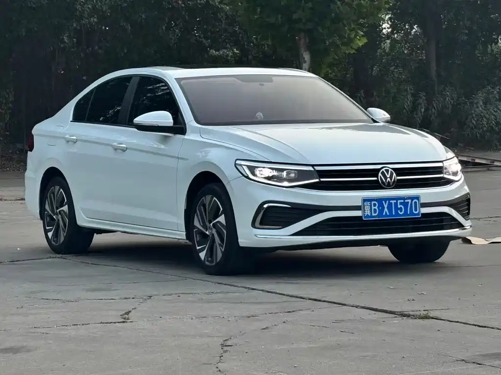 Volkswagen Bora — миниатюра 3