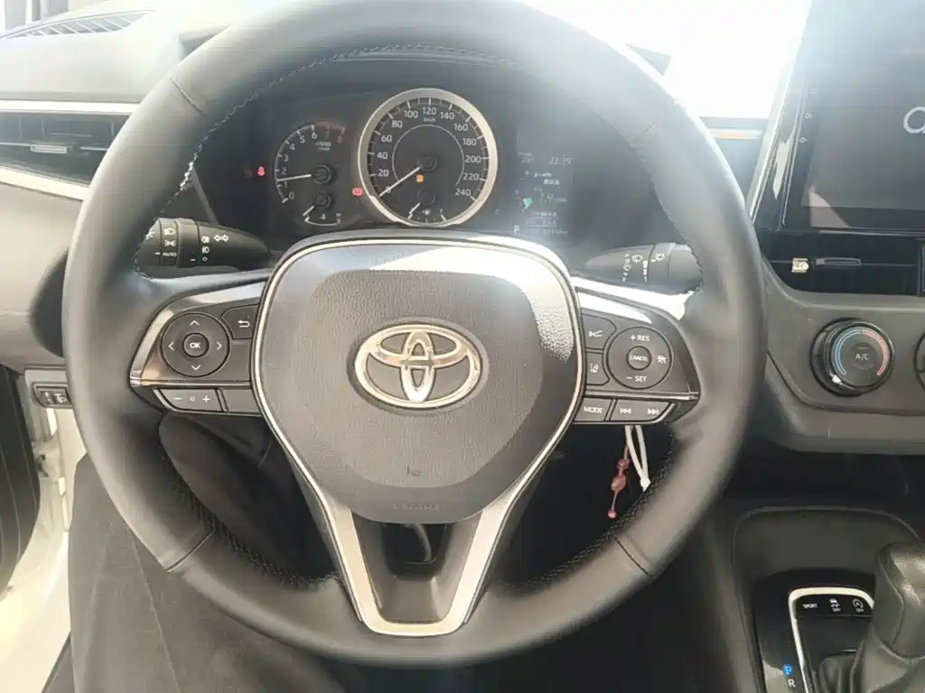 Toyota Corolla — миниатюра 11