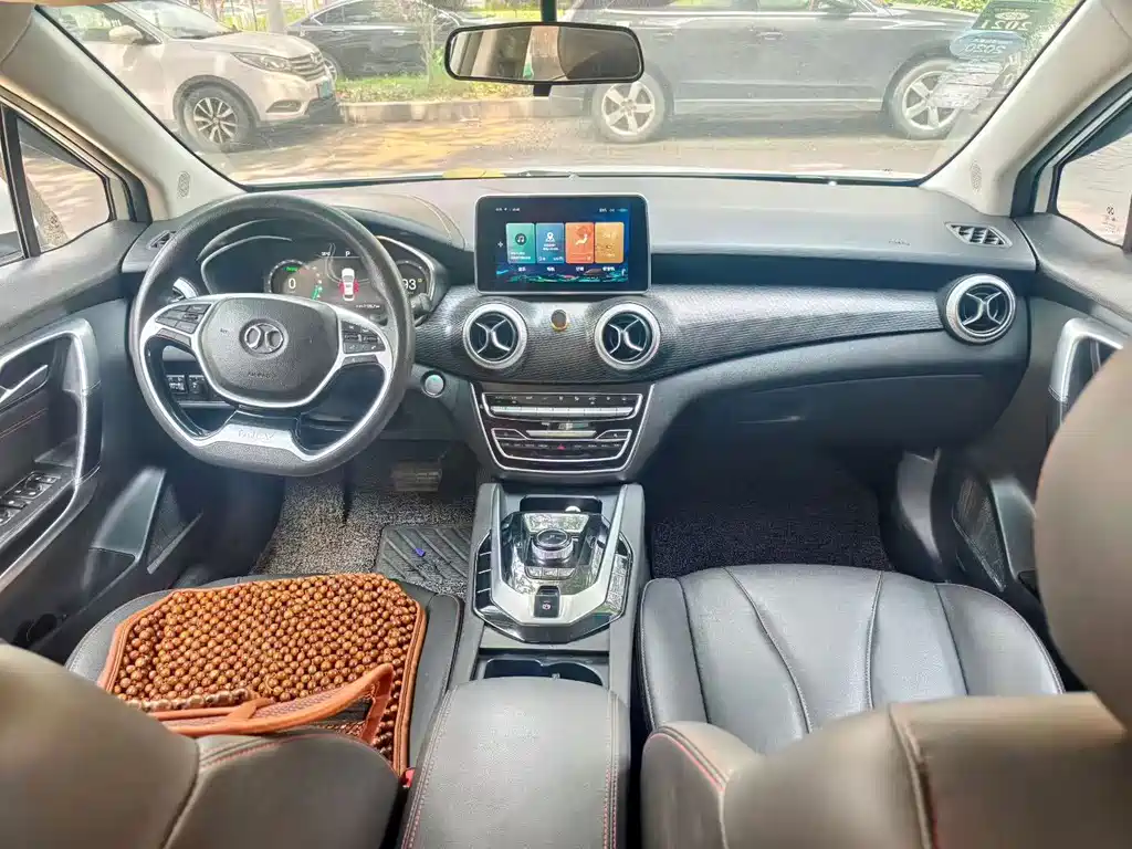 BAIC EU5 — миниатюра 7