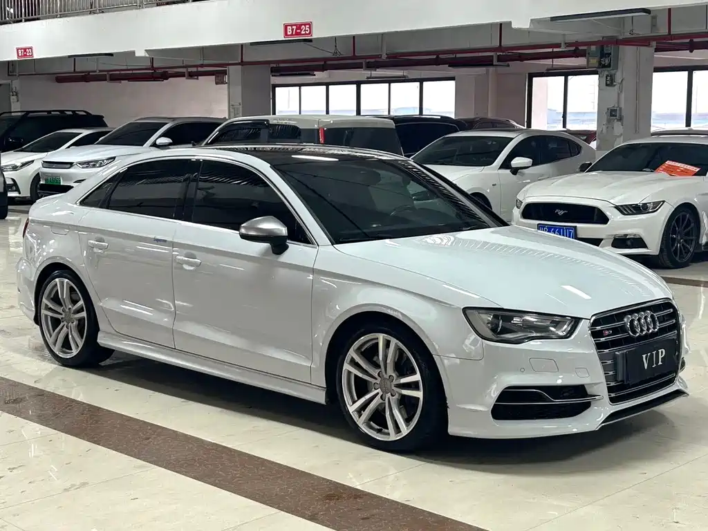 Audi S3 S3 2.0T Limousine, фото 3