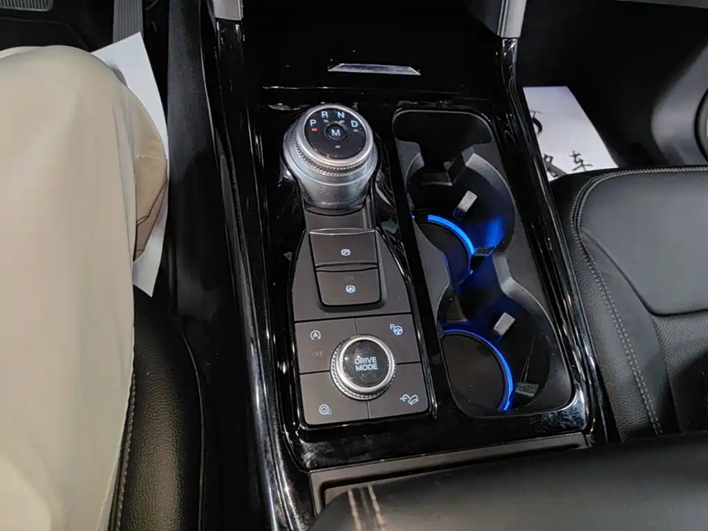 Ford Explorer — миниатюра 14