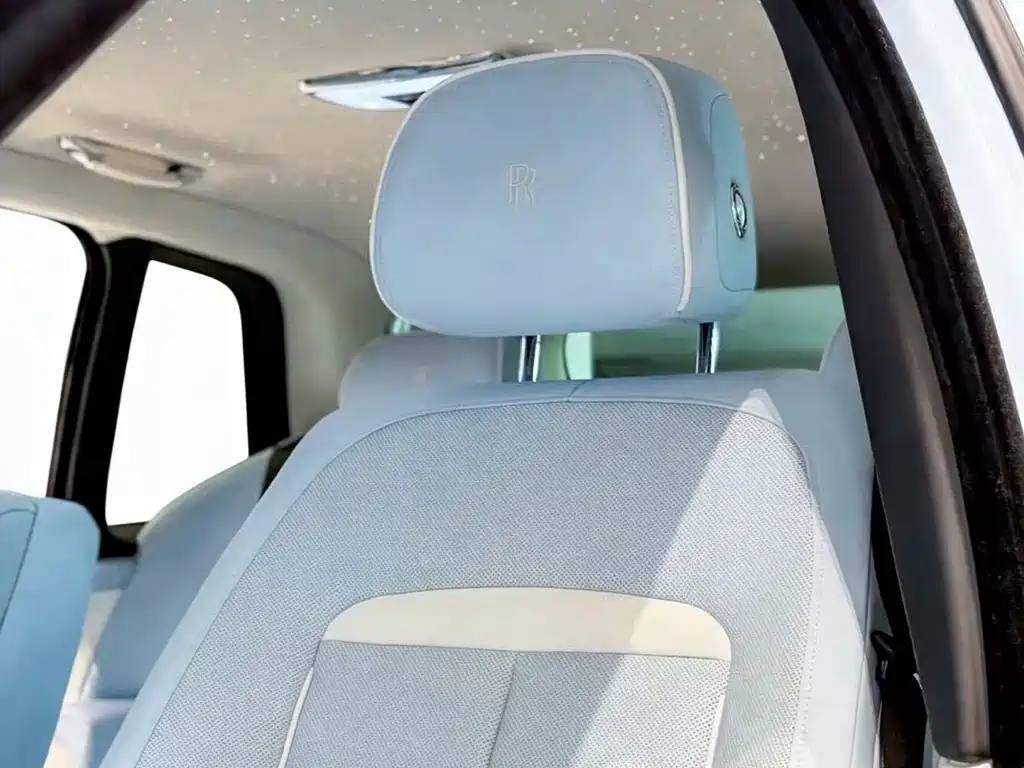 Rolls-Royce Cullinan — миниатюра 5