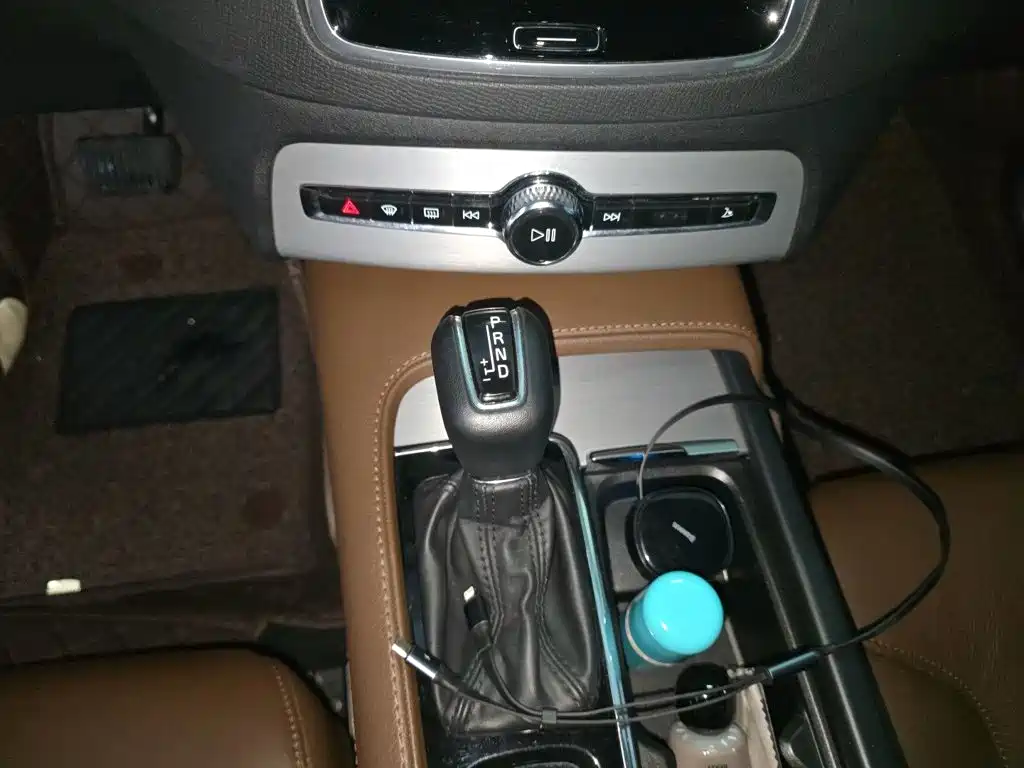 Volvo XC90 — миниатюра 15