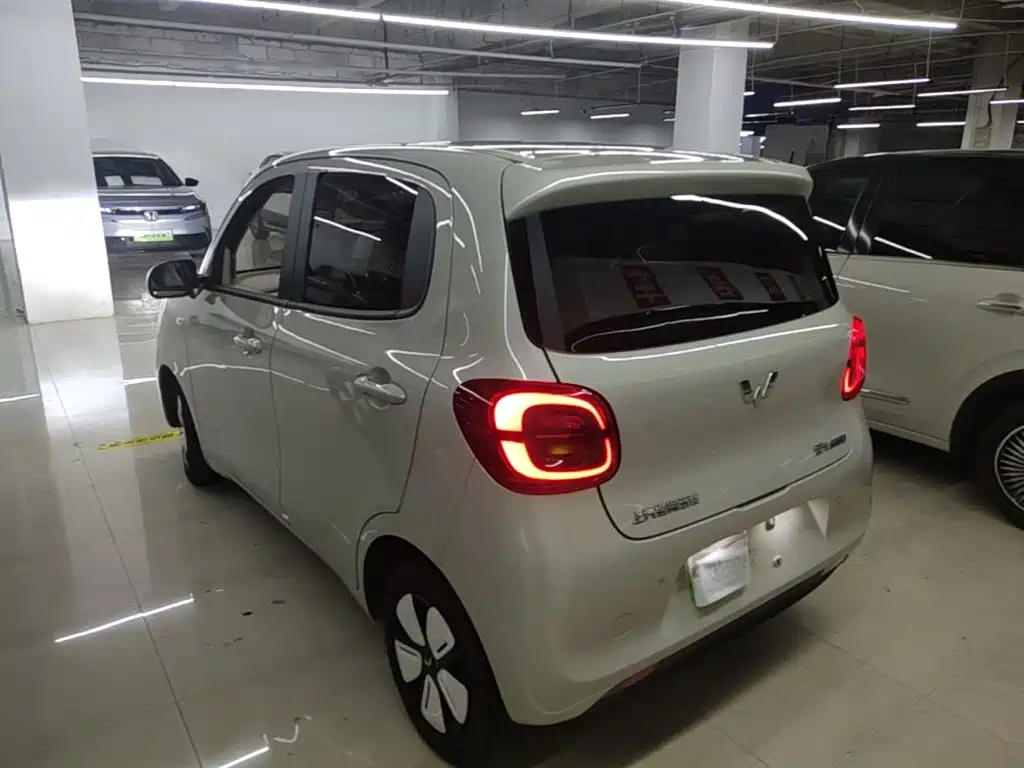 Wuling MINIEV — миниатюра 5