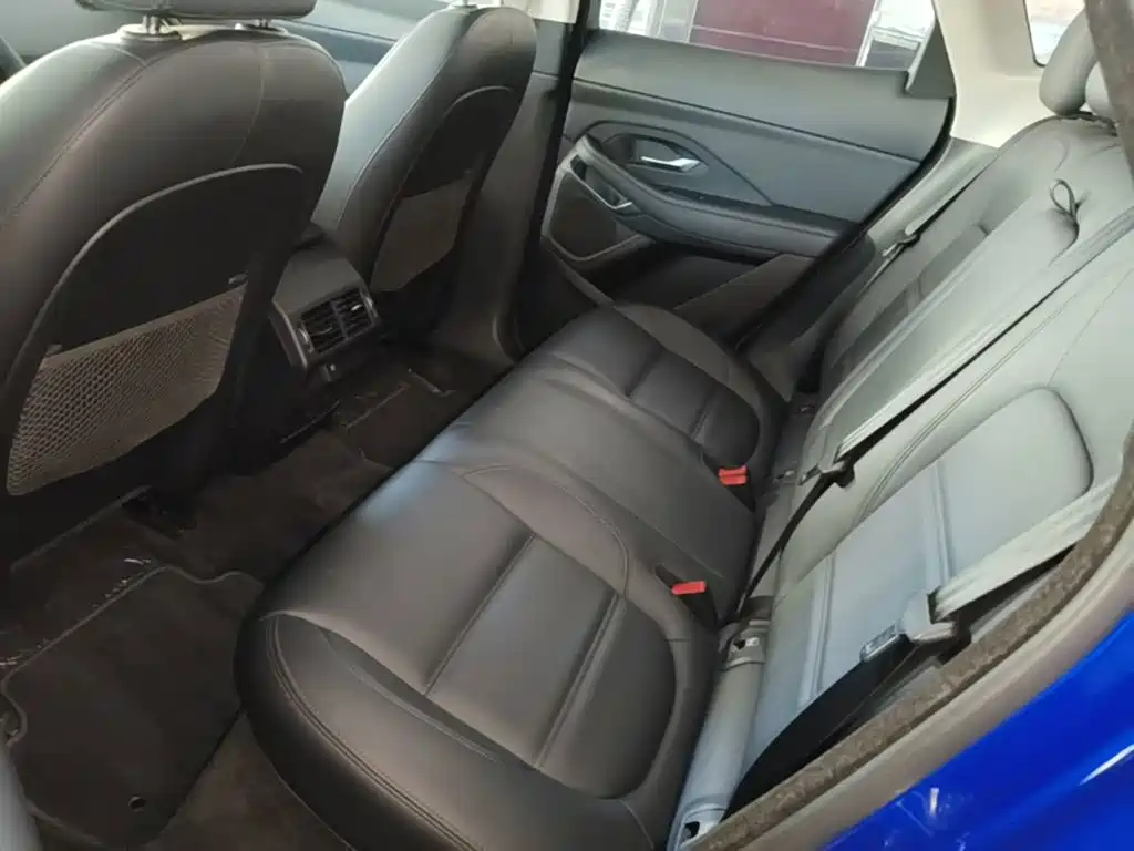 Jaguar E-PACE — миниатюра 17