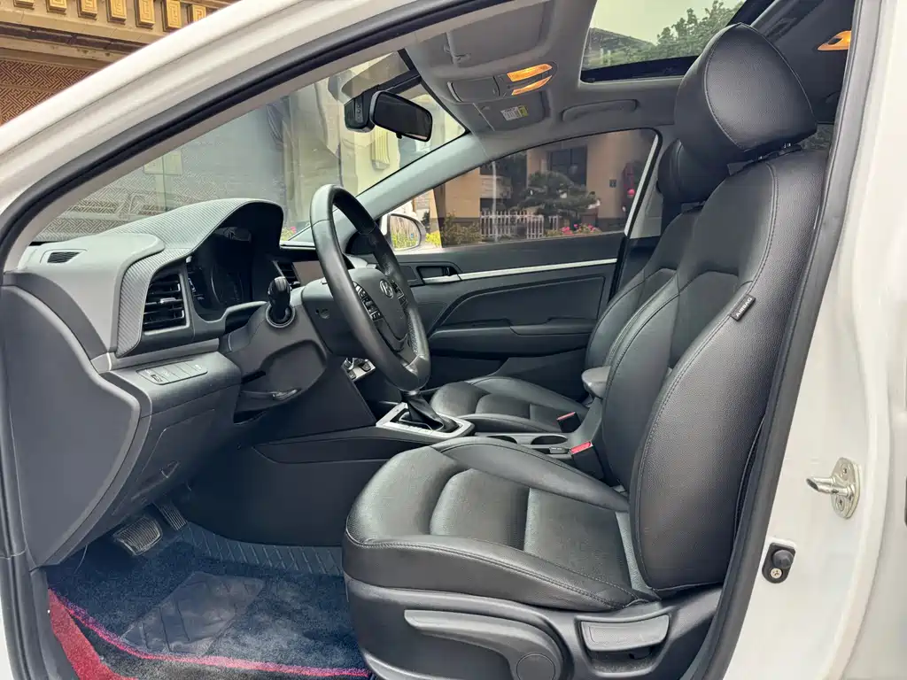 Hyundai Elantra 2020 1.5L CVT Elite