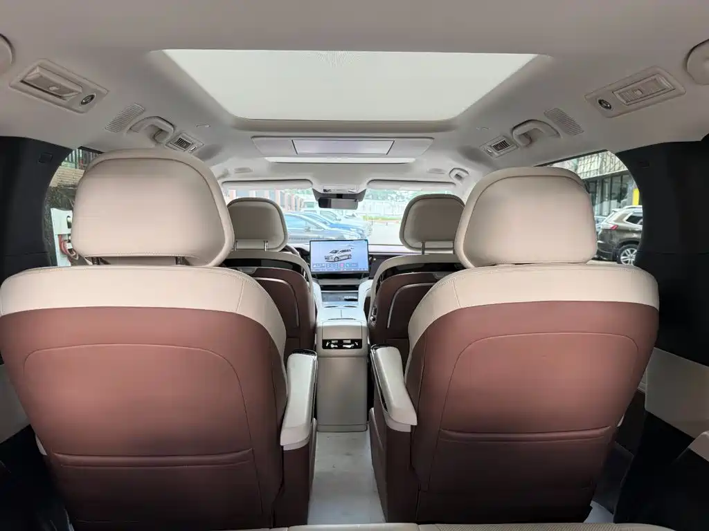 BYD Xia — миниатюра 11