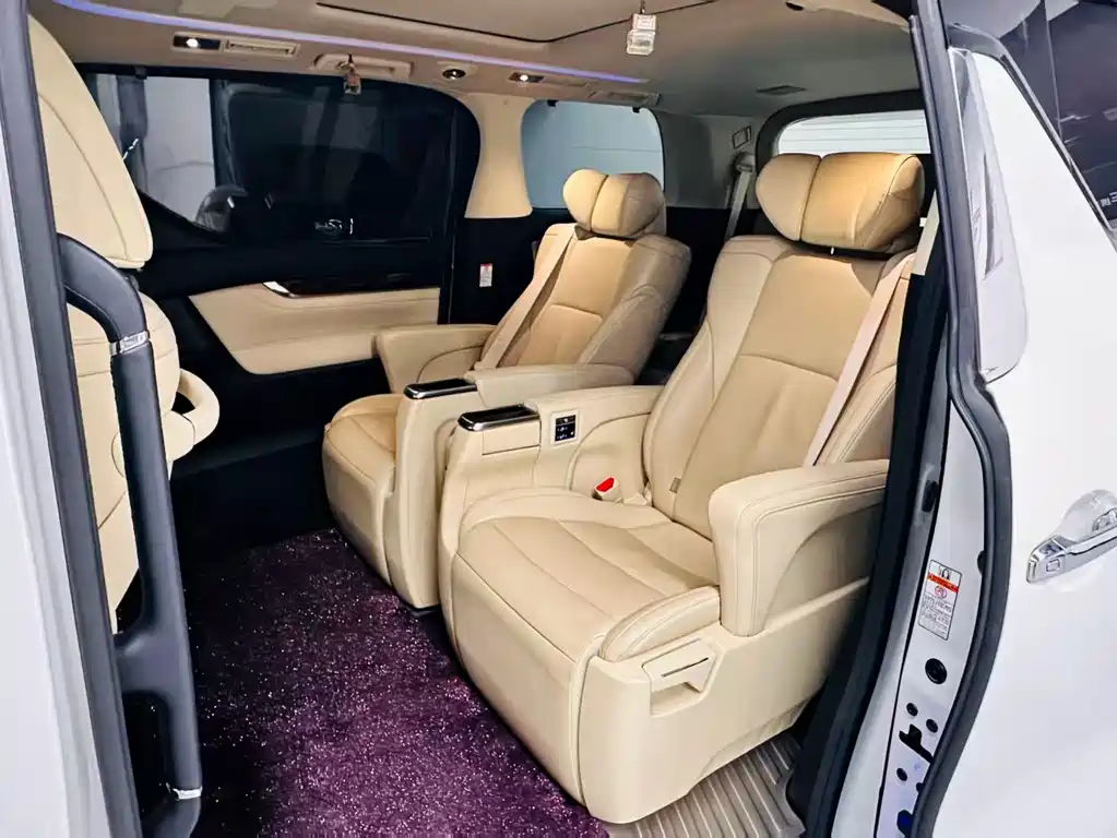 Toyota Alphard 2018 3.5L Luxury