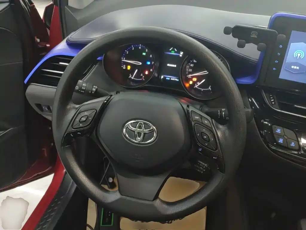 Toyota C-HR — миниатюра 11