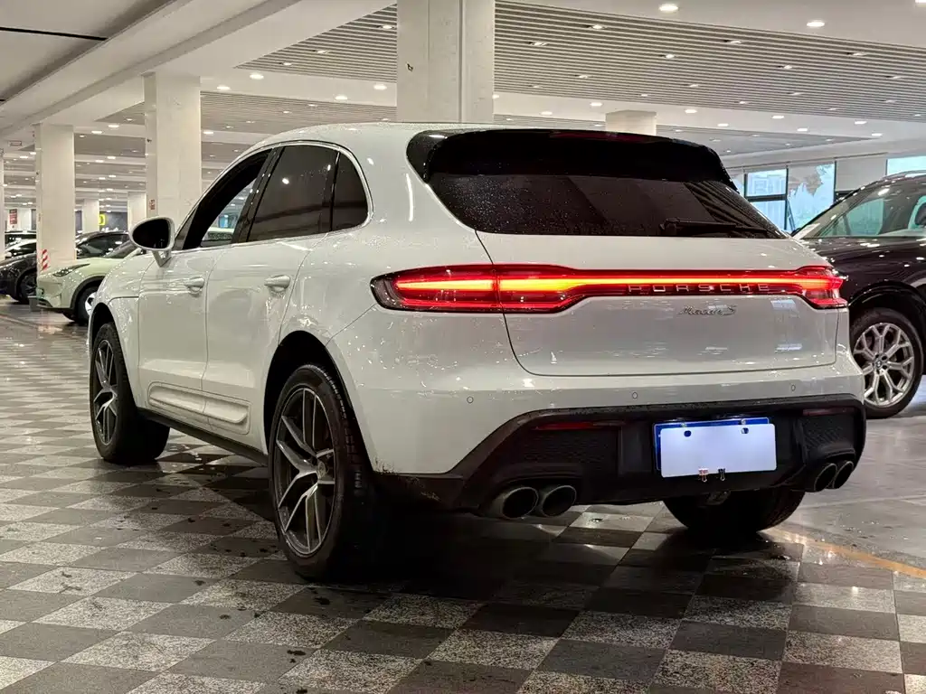 Porsche Macan — миниатюра 4