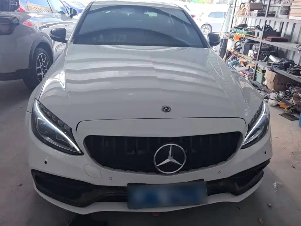 Mercedes-Benz C-Class — миниатюра 3