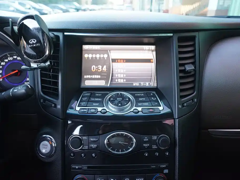 Infiniti FX — миниатюра 6