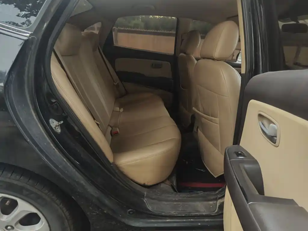 Hyundai Elantra 2011 1.6L AT Comfort