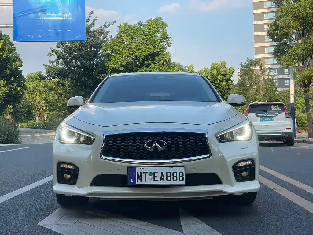 Infiniti Q50L — миниатюра 2