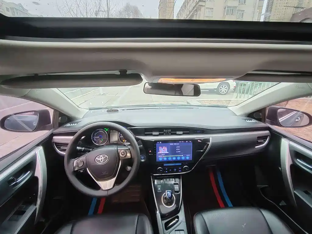 Toyota Corolla — миниатюра 8