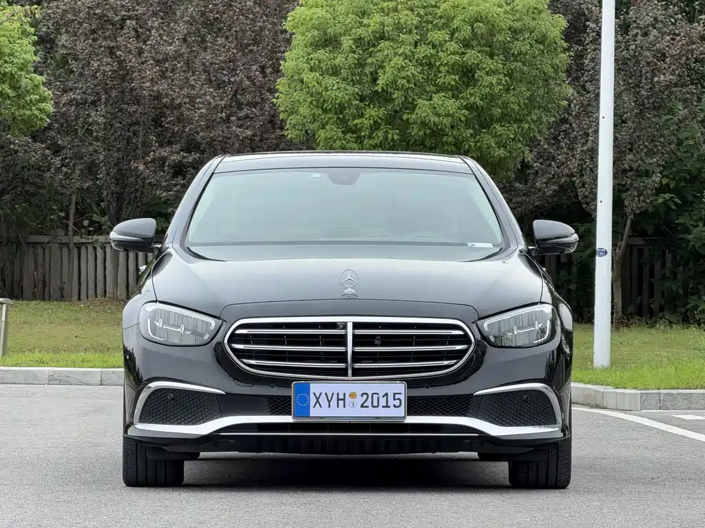 Mercedes-Benz E-Class — миниатюра 2